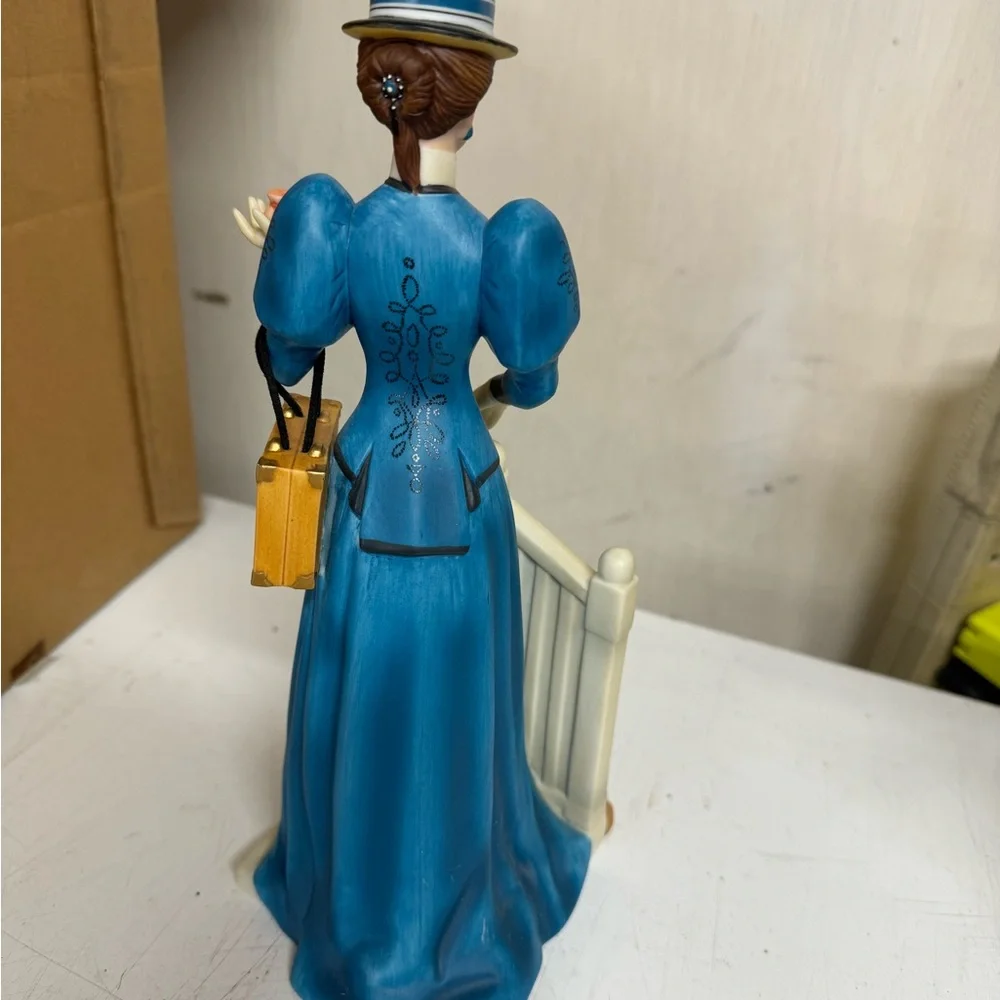Avon exclusive figurine